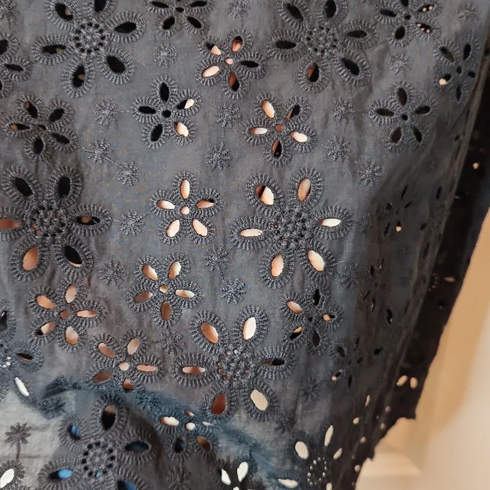 SALE! Kate Spade Black Daisy Eyelet Sleeveless Top Size 14 100% Cotton, Pristine - Picture 5 of 15